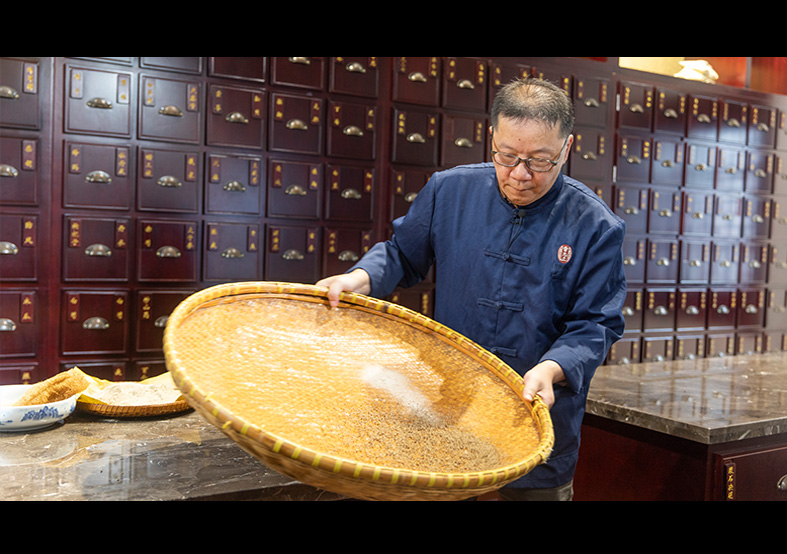 雷允上中藥傳統(tǒng)技藝(泛丸) 蘇州市非物質(zhì)... 雷允上中藥傳統(tǒng)技藝(泛丸) 蘇州市非物質(zhì)...